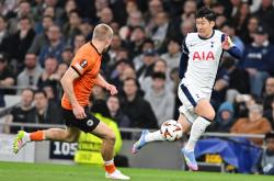 米兰体育网页版入口-热刺客场扳平比分，主场大胜伯恩利