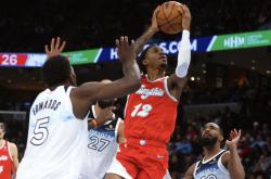 米兰体育网站入口-勇士再胜凯尔特人，状元表现抢眼