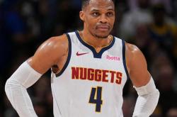 包含森林狼横扫灰熊，展现强大实力的词条