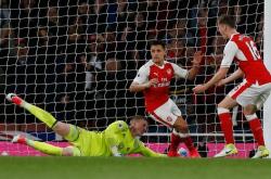 米兰体育亚洲官网-关于阿森纳主场逼平，保持一线希望的信息