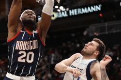 米兰体育网站-关于雄狮逆袭击败火箭，众将表现奉献赛季新高的信息