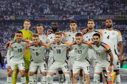 米兰体育登录-全球顶级球队齐聚欧洲冠军来袭