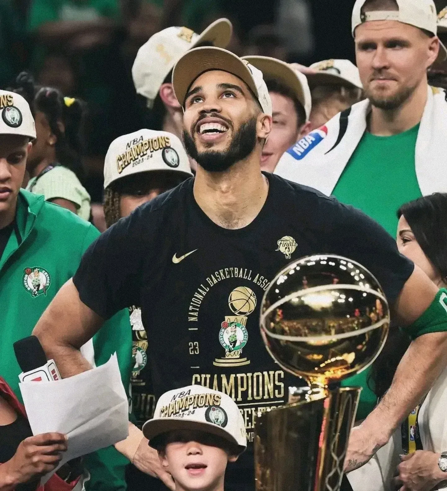 凯尔特人主场击败老鹰，迎来开门红