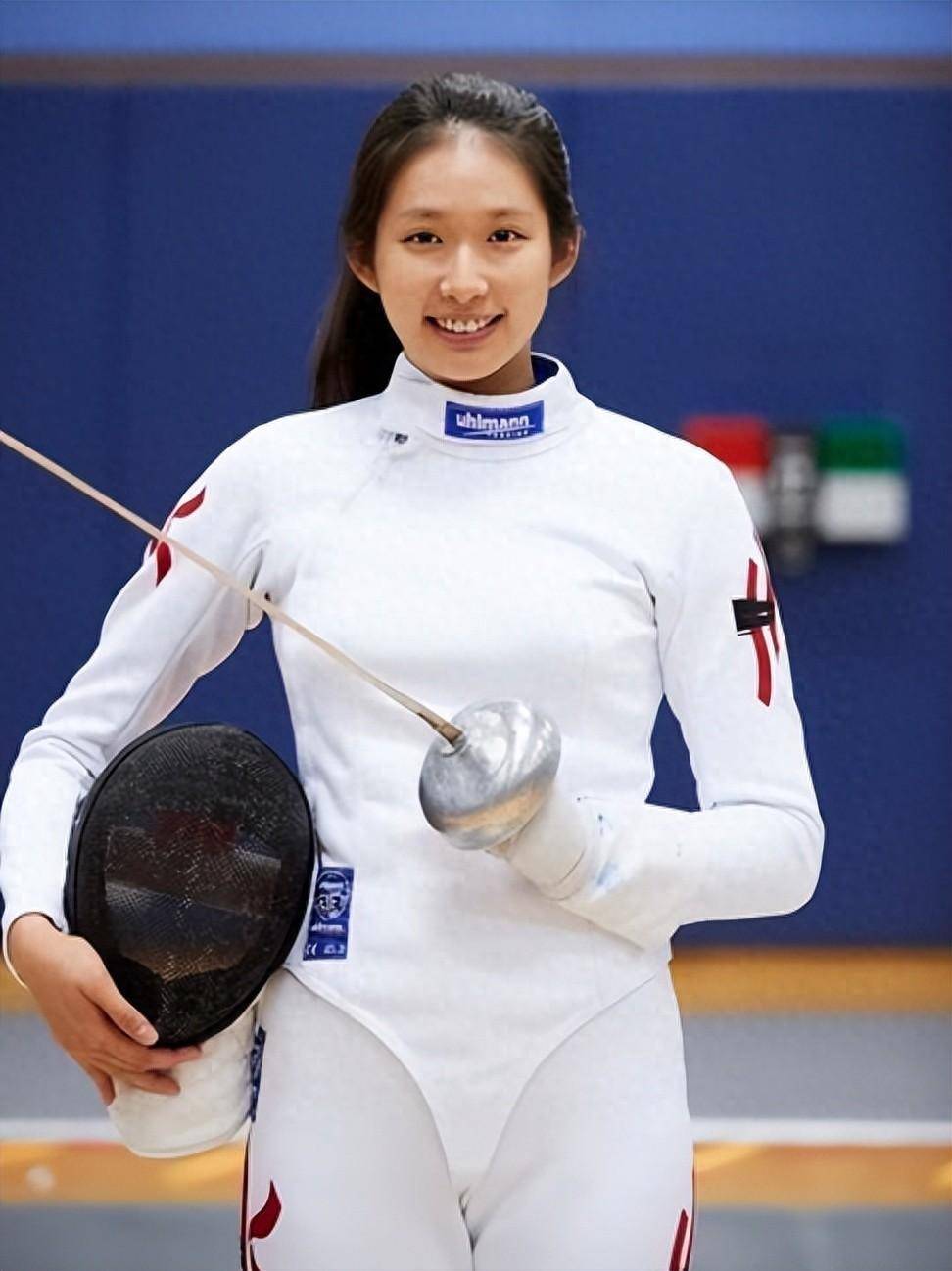 韩国击剑女将夺得历史性金牌