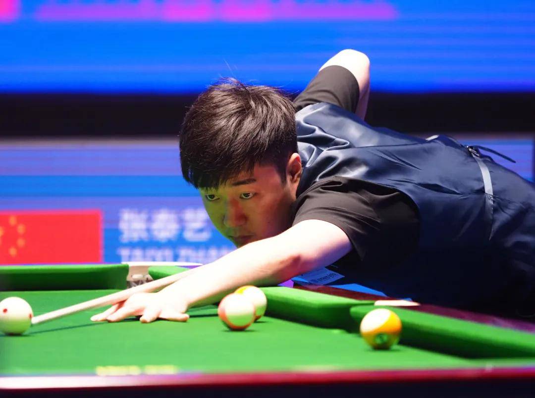 选手精湛技艺,才华横溢,赢得观众喝彩 选手精湛技艺,才华横溢,赢得观众喝彩