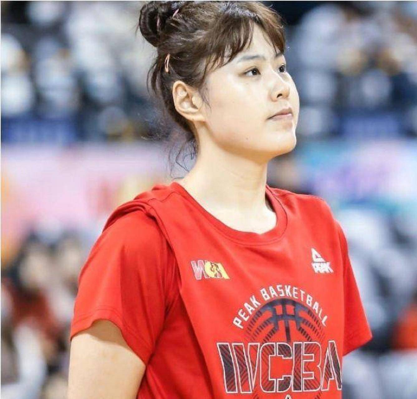 瑞典女篮险胜美国，勇夺冠军