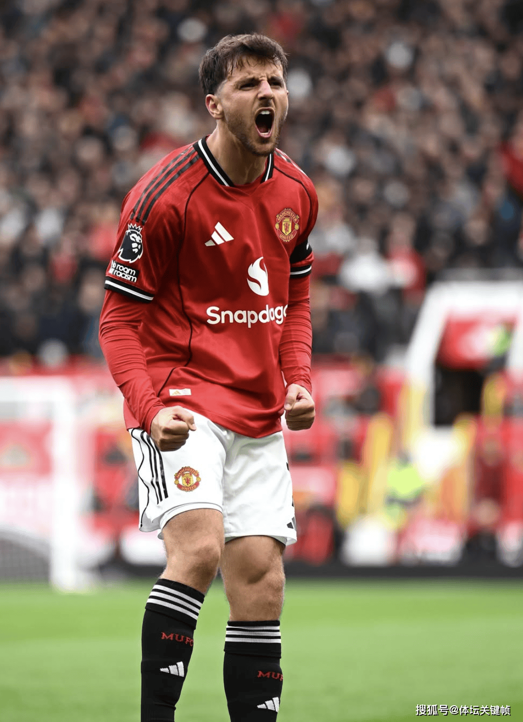 曼联反超士破门，取得关键胜利